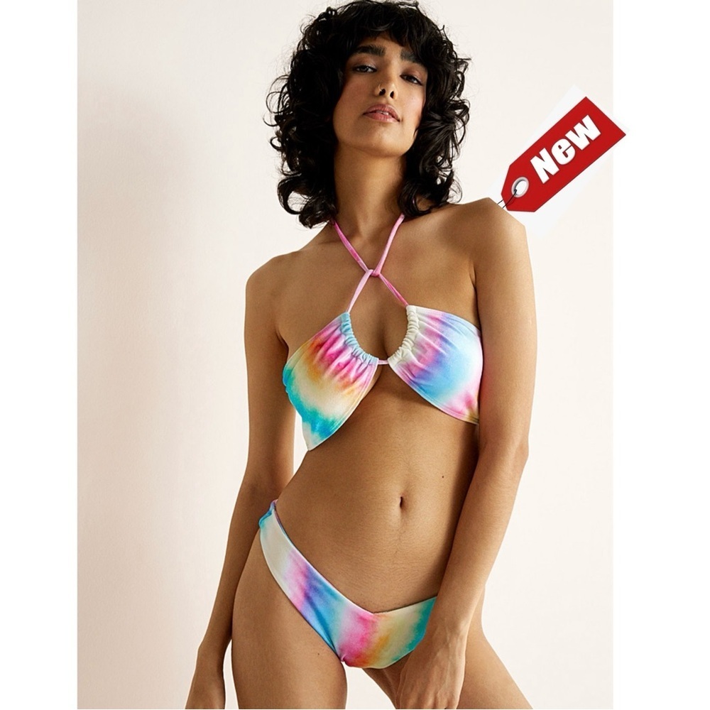 Quintsoul oasis of the seas cross back bandeau top bikini swimsuit set pastel